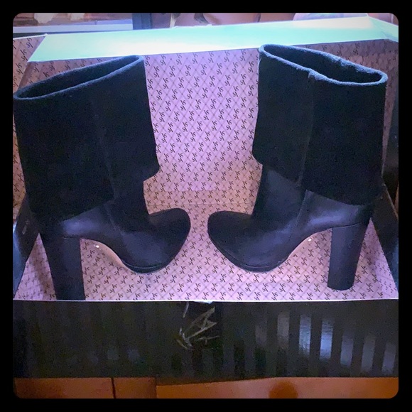 Boots - Picture 1 of 4